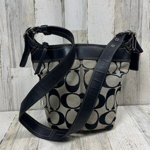 Y2K Vintage Coach Bleecker Bucket Shoulder Bag
F13358